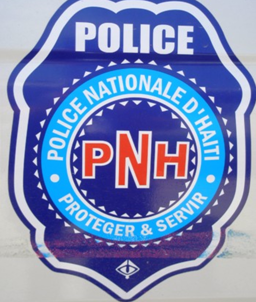 Deux présumés bandits stoppés par la PNH 5